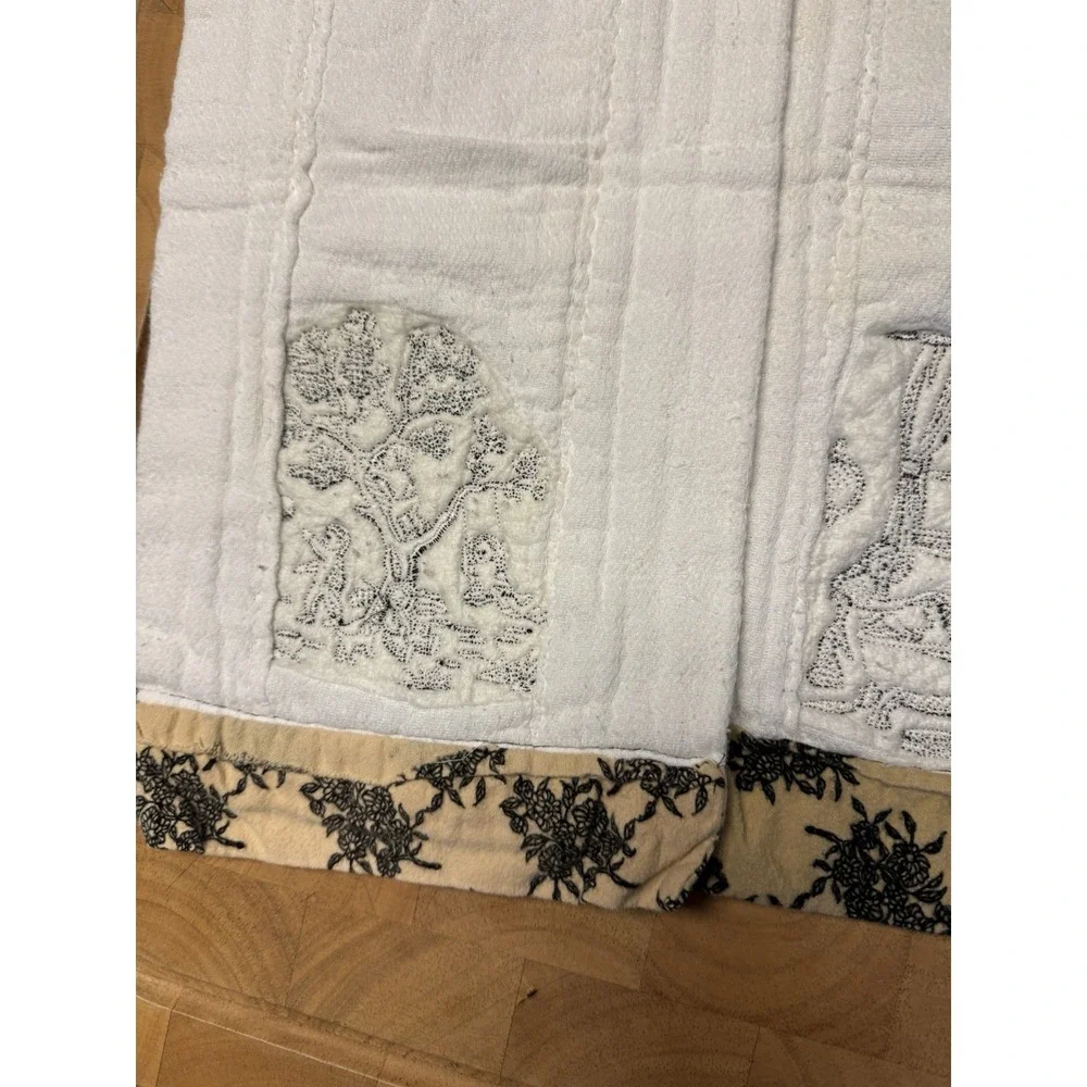 Vintage Embroidered Burp Cloths Toile Style Pastoral Scenes‎ Set of 3